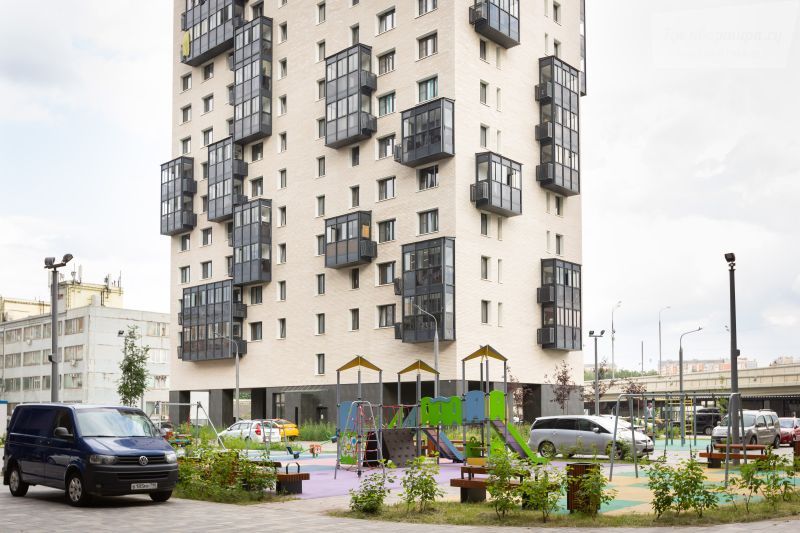 Путейская улица, 2