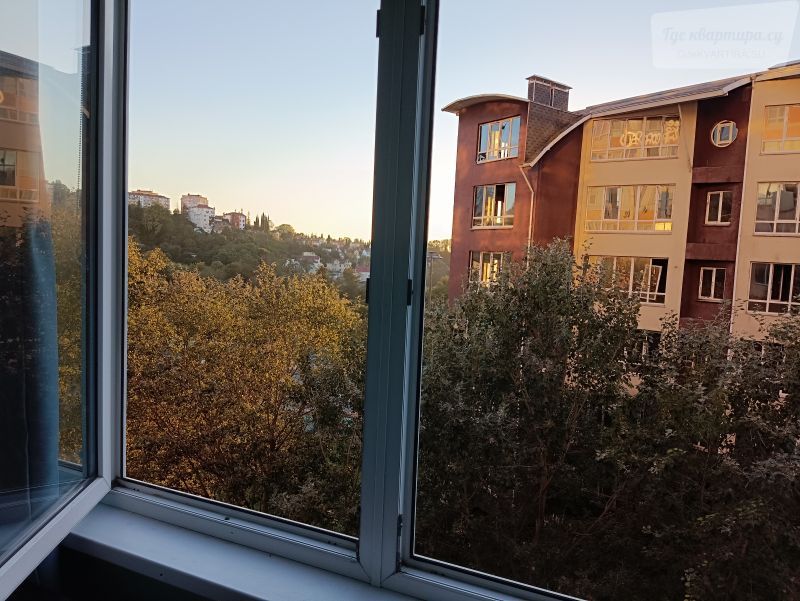 Клубничная улица, 1/19