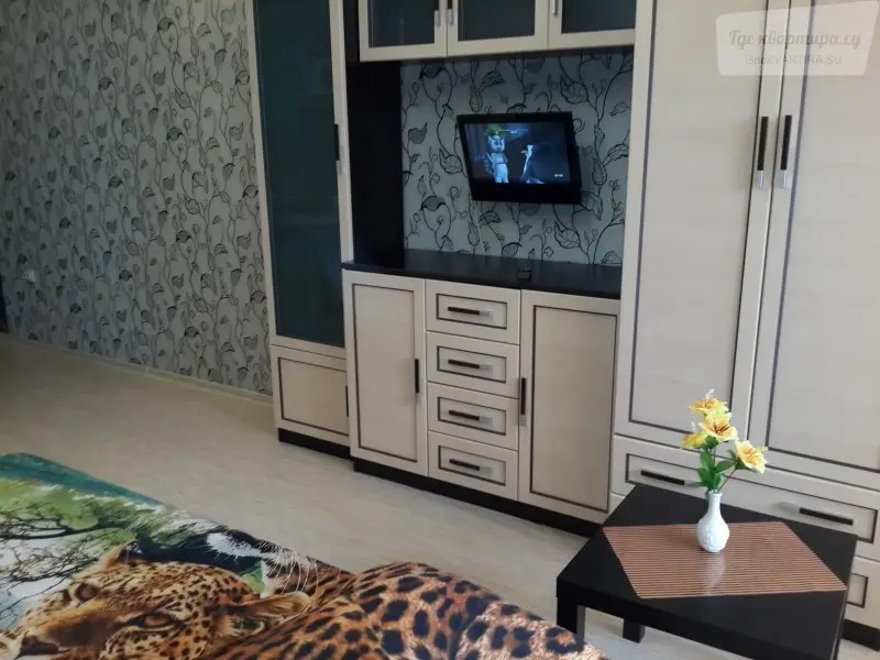 Комсомольский проспект, 20